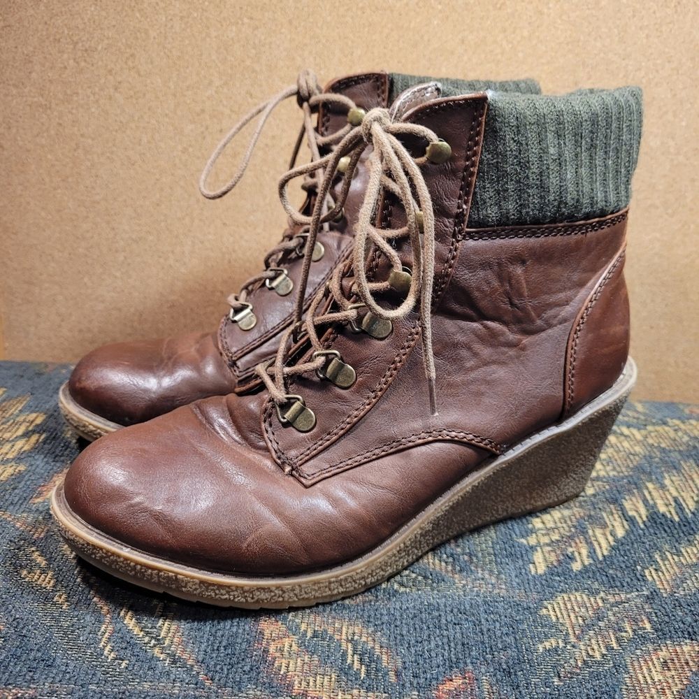 Sonoma Brown Leather Wedge Boots with Acrylic Sweater Collar Size 9
